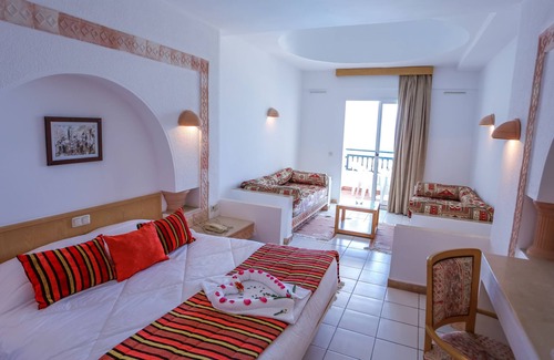 Mezraia Hotel | Relax at Aljazira Beach & Spa: Families and Couples Retreat