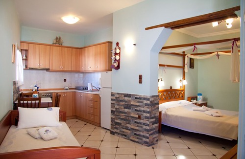 Kamares Hotel | ALK Hotel: Ocean View Rooms with Top Guest Rating 9.2/10