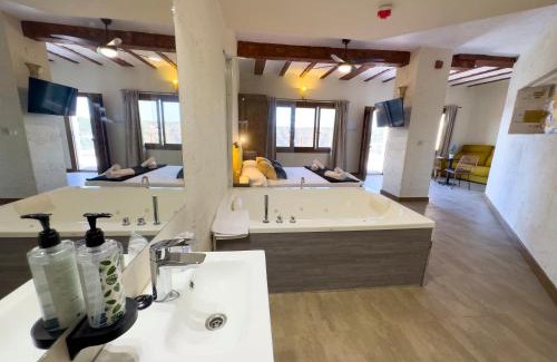Casas del Cerro Hotel | Alkalea Hospedería: Guest Rated 9.3 with Pet-Friendly Amenities