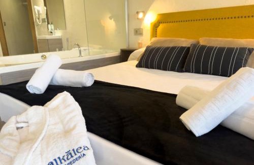Casas del Cerro Hotel | Alkalea Hospedería: Guest Rated 9.3 with Pet-Friendly Amenities