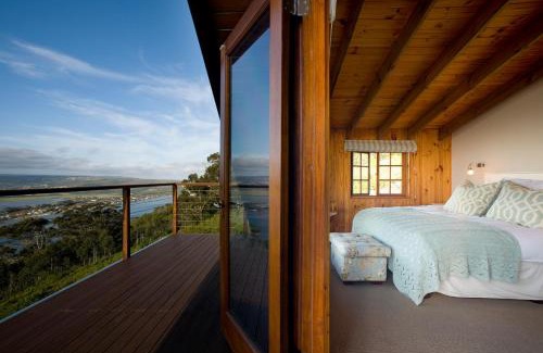 Brenton-on-Sea House | Experience Alkira Lodge: Oceanfront Bliss & Top Reviews
