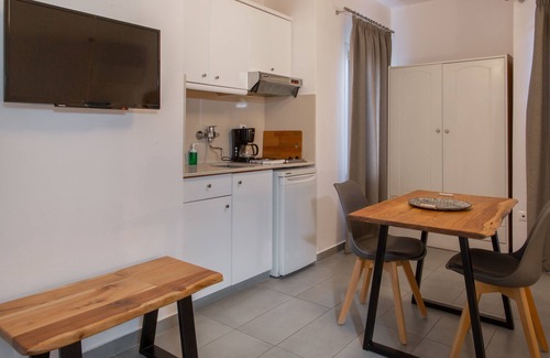 Paleopolis Hotel | Discover Alkyoni Studios: 4-Star Retreat with Breakfast
