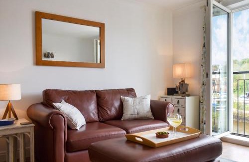 Whitby House | All Aboard: Family-Friendly Retreat with Great Reviews