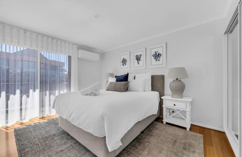 Merimbula Apartment | Captivating Views Await at Our Family-Friendly Hotel