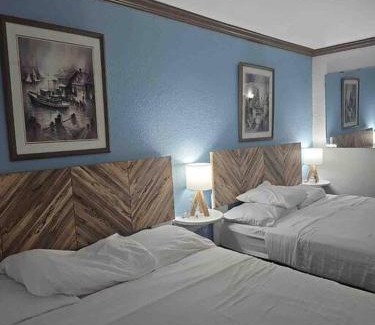 Whitfield Apartment | Brand-New Waterfront Hotel with Pool, Tiki Bar & Gym