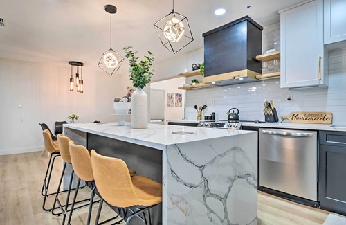 Tampa House | Ultimate Retreat with Pool, Game Room & Pet-Friendly Perks