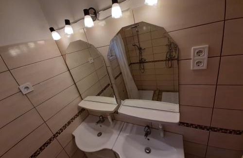 Sashalom House | Inviting All-in-a Good Space with Family-Friendly Amenities