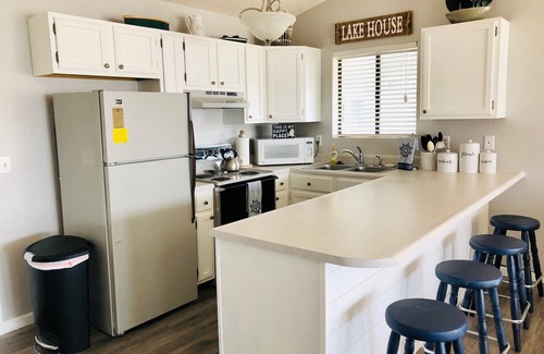 Osage Beach Condo | Ultimate Retreat: Fishing, Boating & Relaxation Awaits