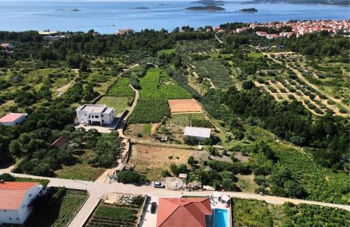 Stankovici Villa | Premier ALL IN Orebić: Oceanfront Bliss with Pool Access