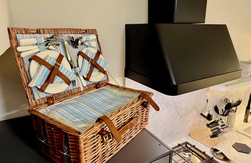 Salisano Apartment | All-Inclusive, 2 bed 1 bath Apartment, Private Speakeasy and Terrace near Rome!