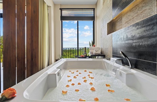 Coco Villa | Exclusive All-Inclusive Villa with Ocean View Amenities