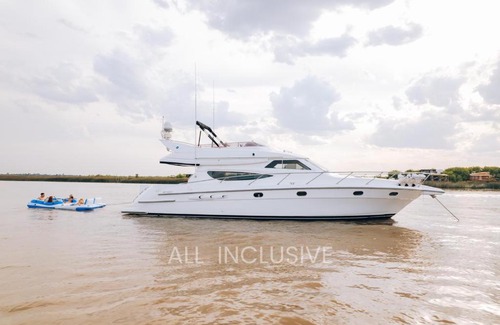 San Fernando Boat Rental | All-Inclusive Getaway with Family-Friendly Amenities