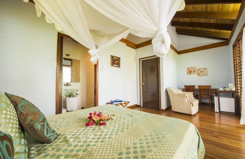 Tagaqe Resort | Exclusive Beachfront Resort with Private Villas & Spa