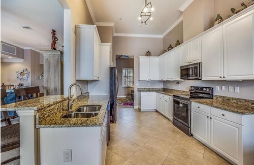 River Hall Condo | All-Inclusive Golf Resort with Lake View and Great Amenities