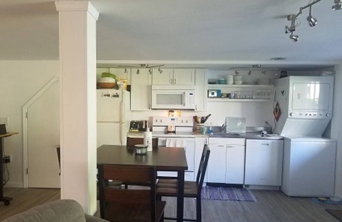 Traverse City Apartment | Comfortable All-Inclusive Studio Near Beach & Downtown