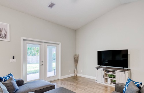 Port Saint Lucie House | Pet-Friendly Retreat with Yard & Central AC - Guest Rated 9/10