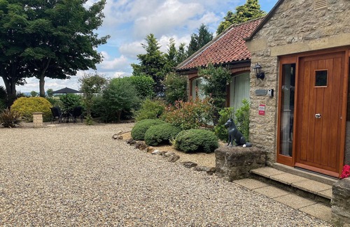 Lockton Cottage | Ground Floor Retreat: Open Plan Living with Lake Views