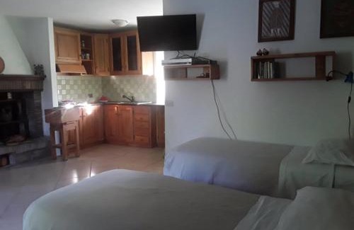 Meldola Bed & Breakfast | Cozy All'Ovile: Pet-Friendly Stay with Hot Tub & Breakfast