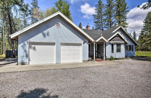 Chewelah House | All-Seasons Chewelah: Ideal Spot for Fishing, Golf & Skiing