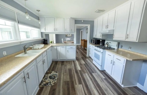 Prudenville House | Top-Rated All-Seasons Houghton Lake Family Getaway