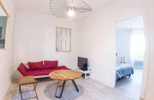 Zola Apartment | Convenient Location: Explore Shops Just Steps Away