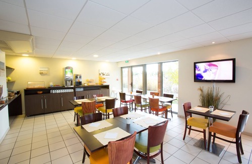 La Teste-de-Buch House | Comfortable All Suites Appart Hotel La Teste de Buch Stay