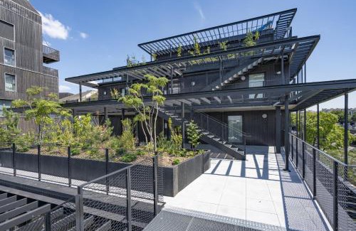 Quartier de la Maison-Blanche Apartment | Cozy All Suites Appart & Hotel Paris 13 with Great Amenities