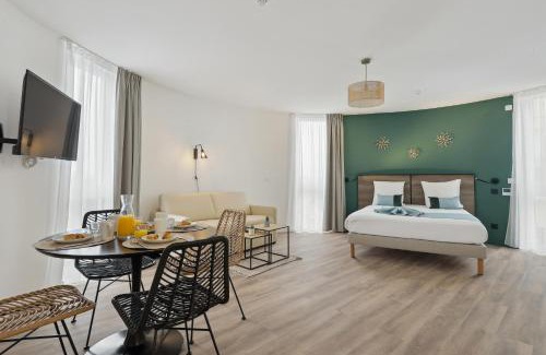Noisy-le-Grand Apartment | Pet-Friendly All Suites in Noisy Le Grand with Pool