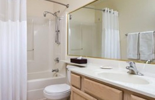 Lake Havasu City Resort | Home Away From Home with Ocean View & Spa Amenities