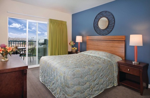 Oceanside Resort | Home Comforts with Ocean View & Spa - Rated 10/10!
