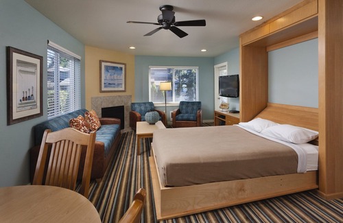 Birch Bay Resort | Home Away from Home: Guest Rated 9.4 with Oceanfront Bliss