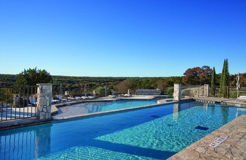 Ingram Resort | Your Home Away from Home: Rated 10/10 with Pool & Spa