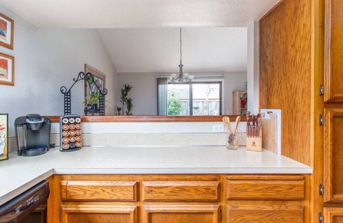 Keizer House | Home-Like Comfort in Salem: Family-Friendly Getaway