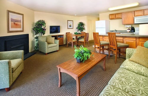 Ocean Park Resort | Experience Home Comforts with Oceanfront Amenities