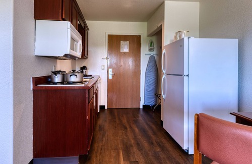 St. Robert Apartment | Guest Rated All Towne Suites: Pet Friendly & Family Ready