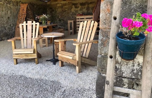 Jou-sous-Monjou Cabin | Unforgettable Stay in "Le gîte-donkeys" with Spa & Breakfast