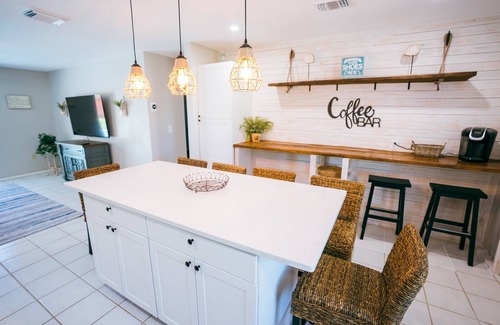 Lake Sarasota House | Feel Right at Home: Pet-Friendly Stay with Pool & Spa