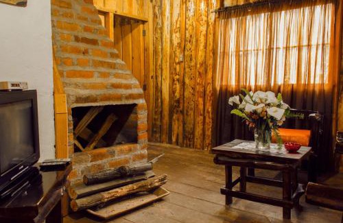La Palma Cabin | Experience Relaxation at Alla Arriba - Pet Friendly & Pool