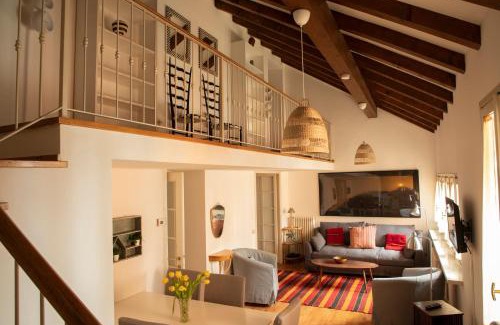 Cernobbio Apartment | Delightful Stay at Alla Piazzetta del Castello - 4 Stars