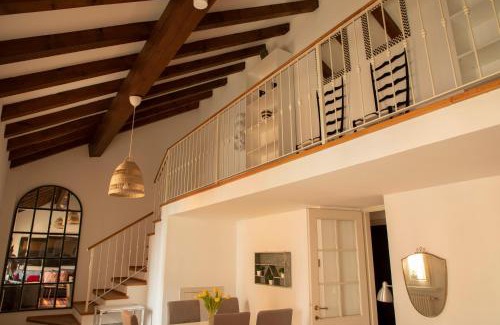 Cernobbio Apartment | Delightful Stay at Alla Piazzetta del Castello - 4 Stars