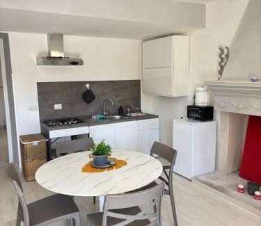 Posta Fibreno Apartment | Seaside Bliss at AllaPosta Family House - Rated 10/10!