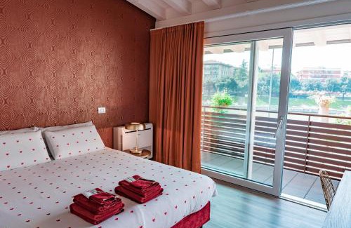 Borgo Trento Bed & Breakfast | Discover Alla Riva: 4-Star Haven with Breakfast & Hot Tub