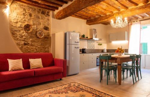 Passignano sul Trasimeno Apartment | Family-Friendly Stay at Alla Rocca del Lago - Rated 8.9/10