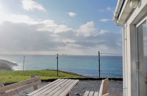 Waterville Ski Chalet | Pet-Friendly Allaghee Mor Holiday Home with Spa & Breakfast
