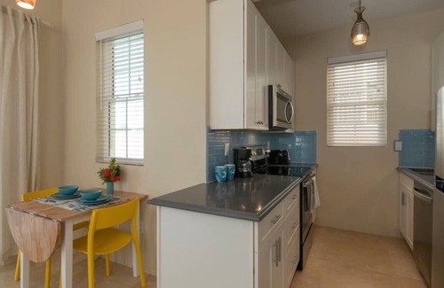 Estate Enighed Hotel | Oceanfront 1 Bedroom Suite at Allamanda - Guest Rated 10/10