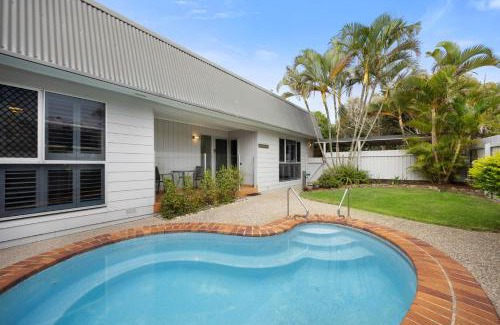 Peregian Beach House | Pet-Friendly Retreat at Allamanda Sands with Pool Access