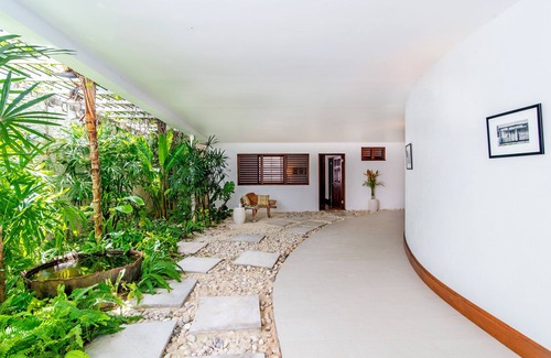 Tryall Villa | Discover Allamanda Villa: Oceanfront Bliss at Round Hill
