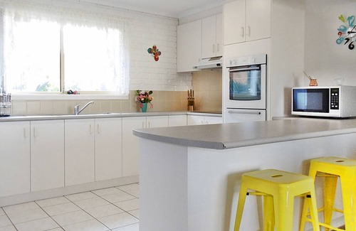 Merimbula House | Allara 1 - Close to shops & Bowling Club