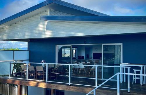 Mirador House | Allawah: Family-Friendly Home with Pool for Memorable Stays