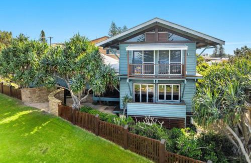 Yamba House | Allawah Cottage - Popular Family-Friendly Beach House Retreat